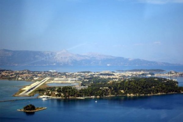 Grecia a concesionat pe 99 de ani 50 de hectare din insula Corfu